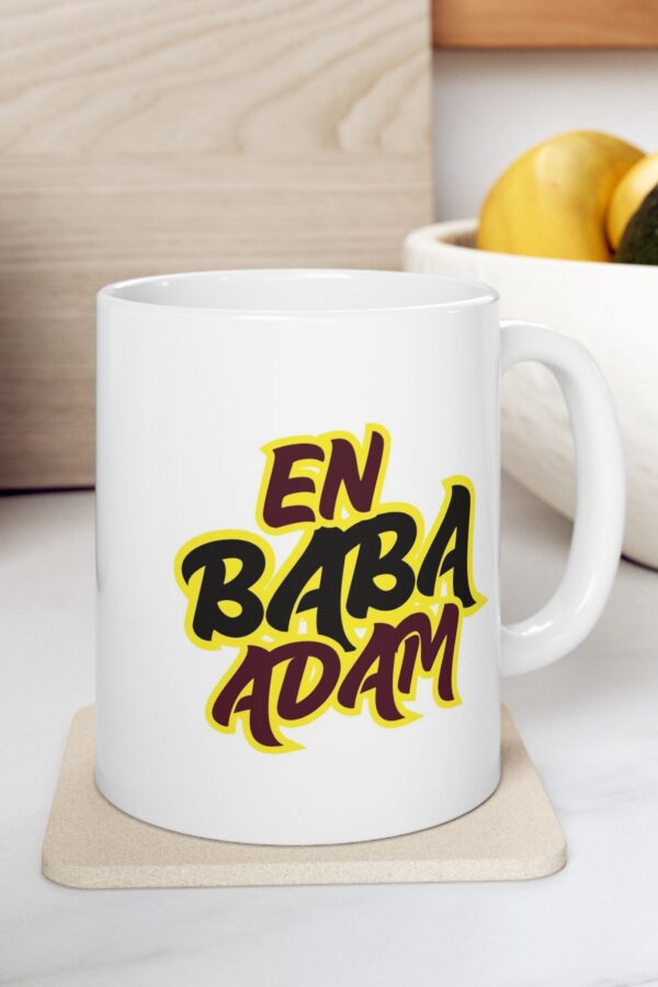 En Baba Adam Sarı Siyah renklerde Babalar Günü – Doğum Günü Hediyesi – Hediye Porselen Kupa Bardak